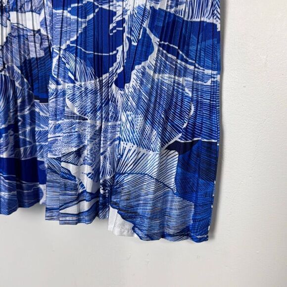 Leo & Ugo Paris Floral Crinkle Top 2 - Picture 3 of 6